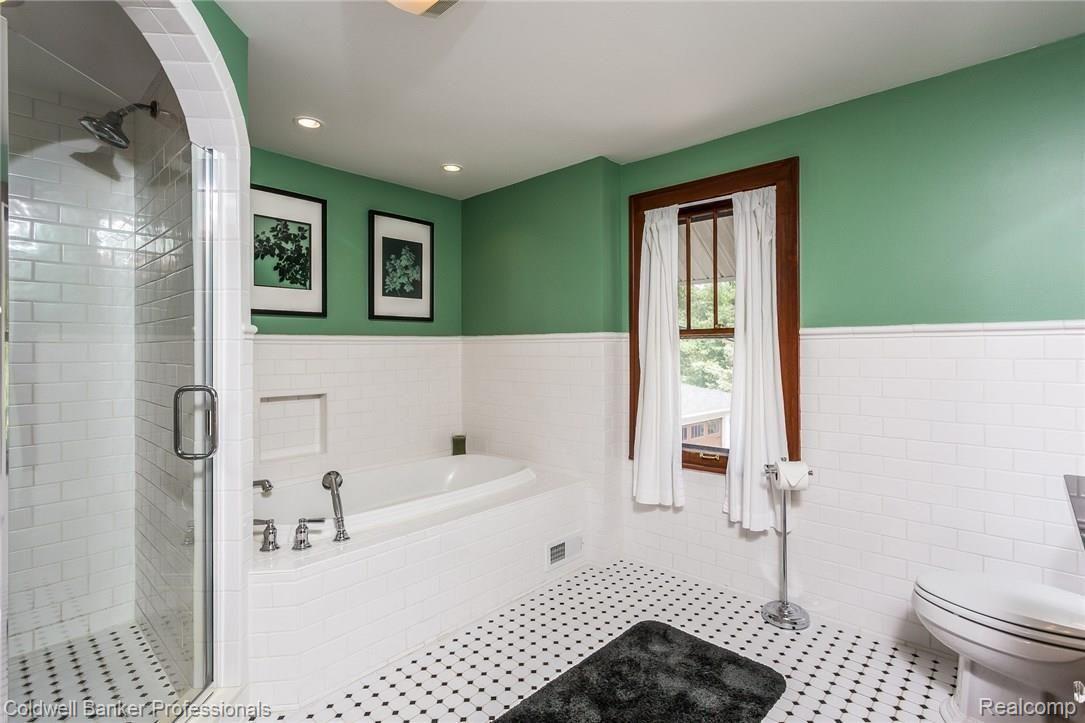 21591 Garfield Road Northville, MI 48167 - Photo 51 of 90 SUBWAY TILE & DUAL HEAD SHOWER