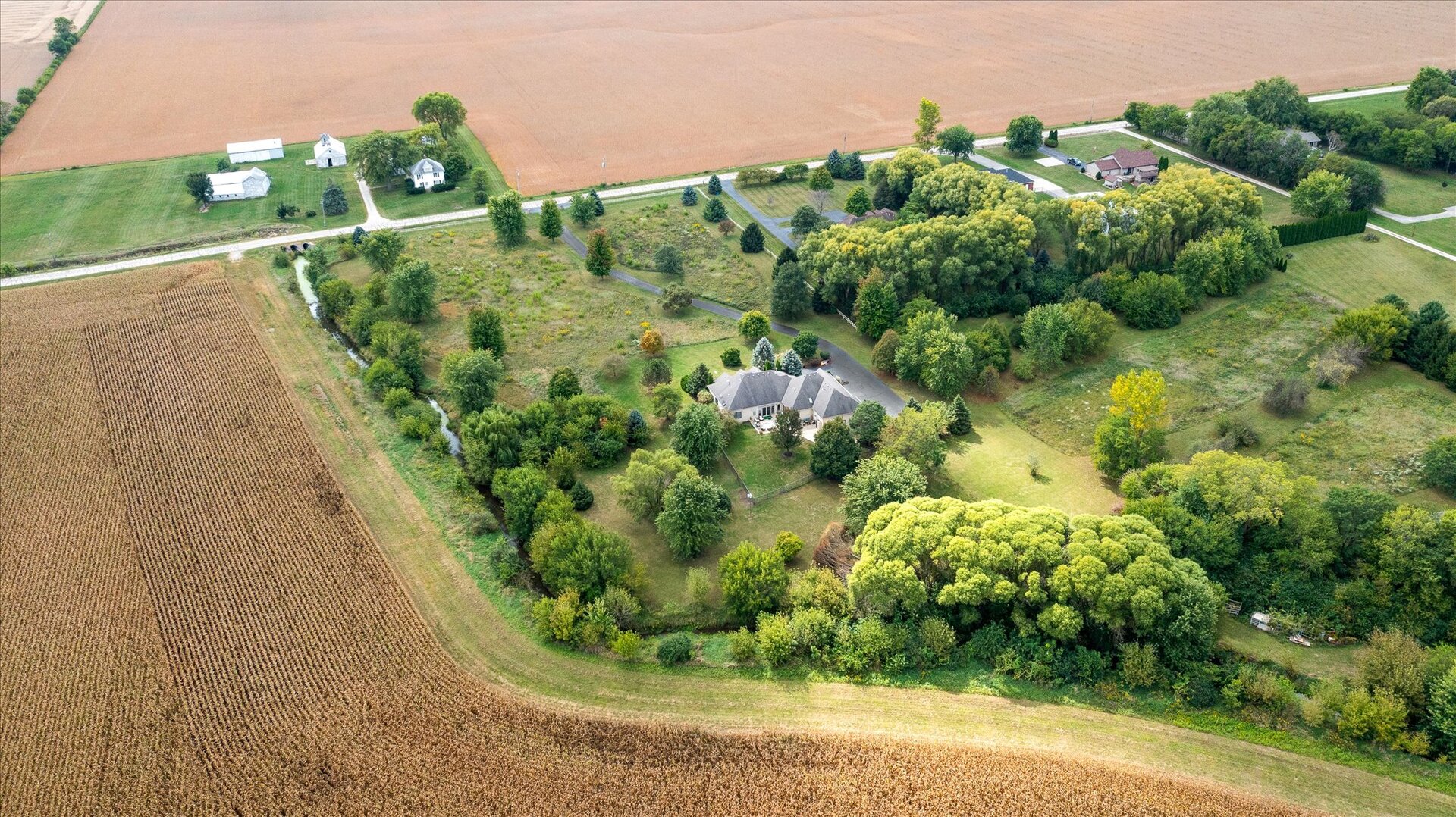 1330 Airport Road Morris, IL 60450 - Photo 50 of 53 a view of a garden with a plant