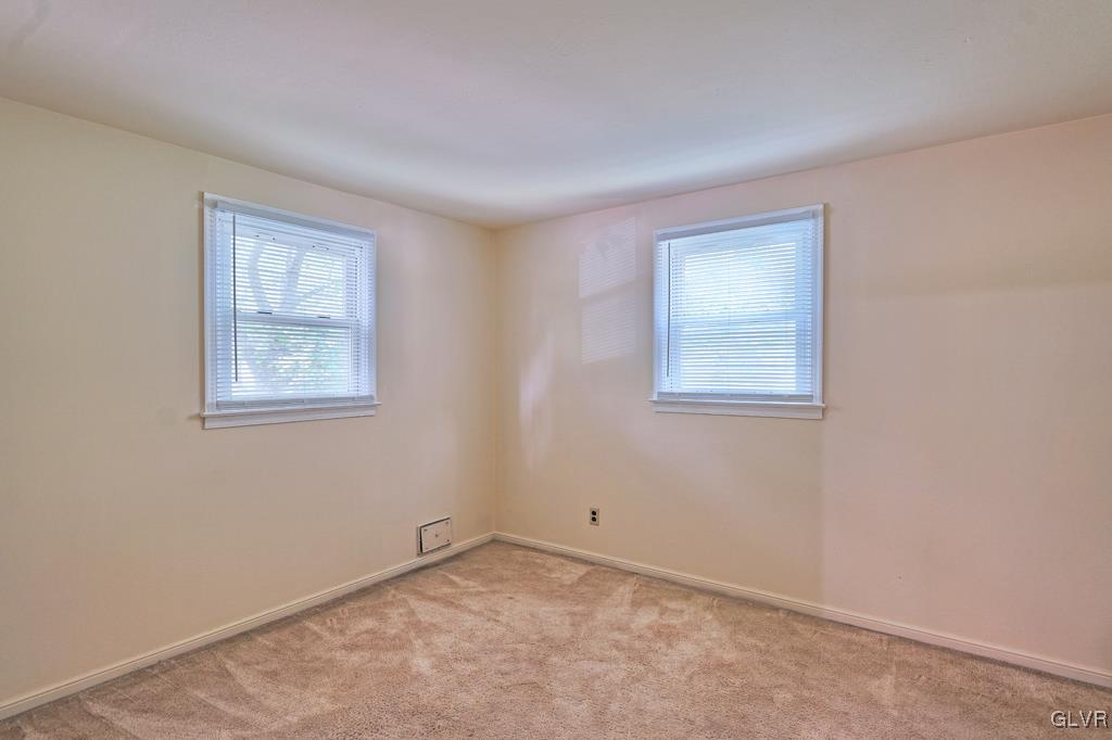 2170 Barrington Road Bethlehem, PA 18018 - Photo 25 of 39 Gallery Image 25