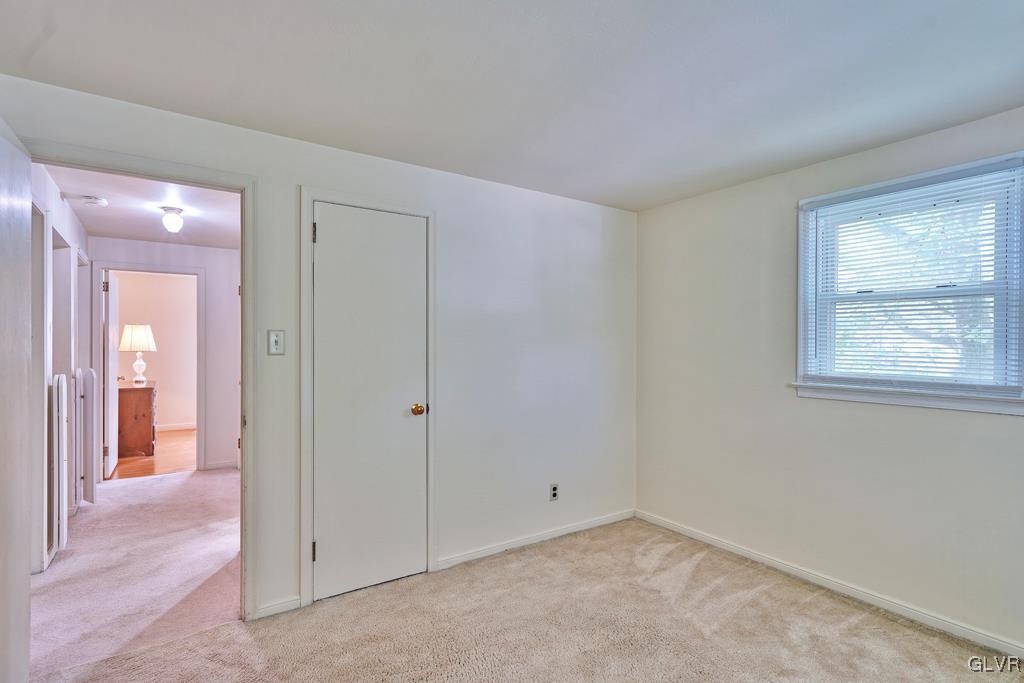 2170 Barrington Road Bethlehem, PA 18018 - Photo 26 of 39 Gallery Image 26