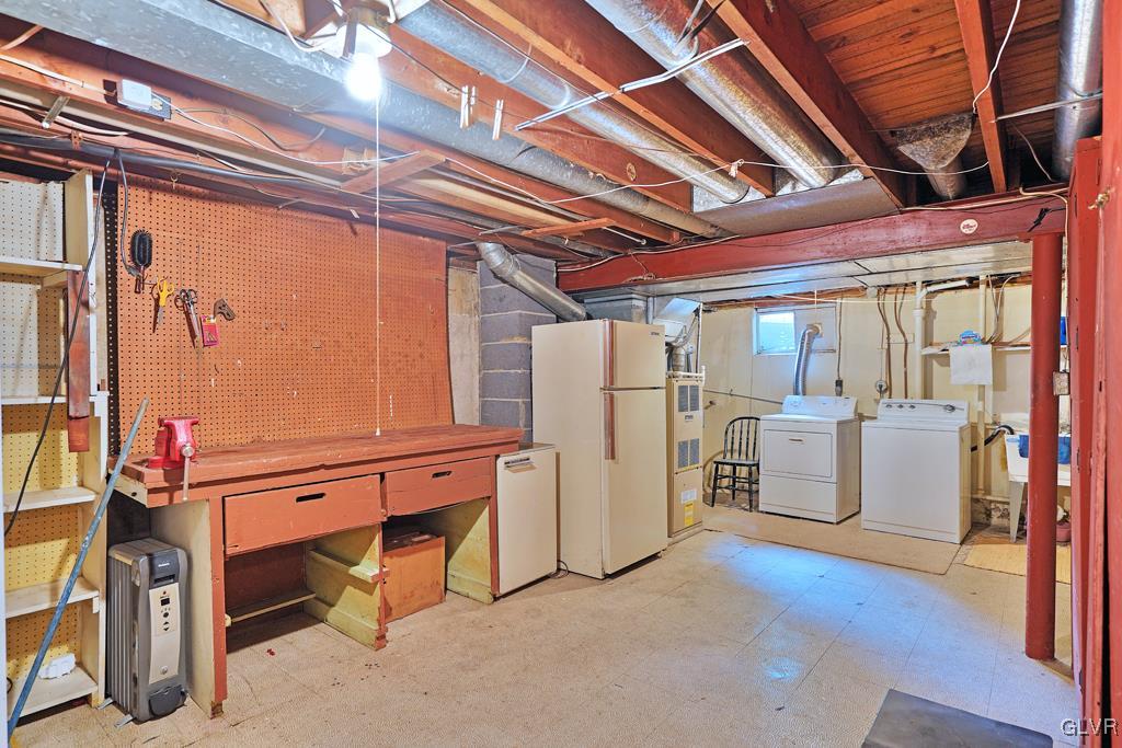 2170 Barrington Road Bethlehem, PA 18018 - Photo 30 of 39 Gallery Image 30