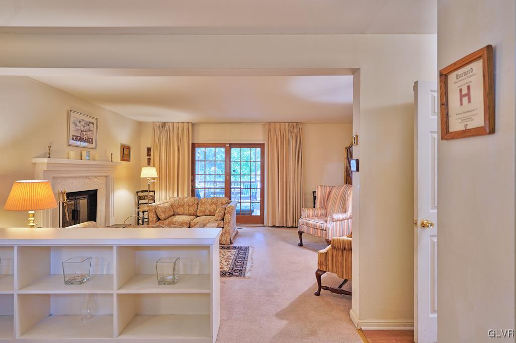 2170 Barrington Road Bethlehem, PA 18018 - Photo 4 of 39 Gallery Image 4