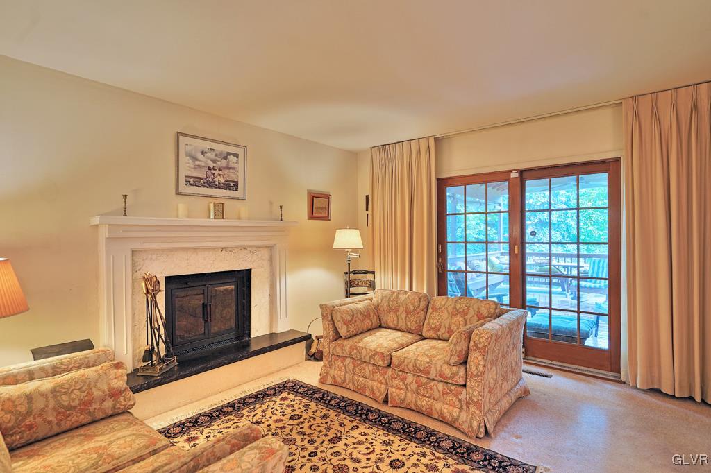 2170 Barrington Road Bethlehem, PA 18018 - Photo 6 of 39 Gallery Image 6