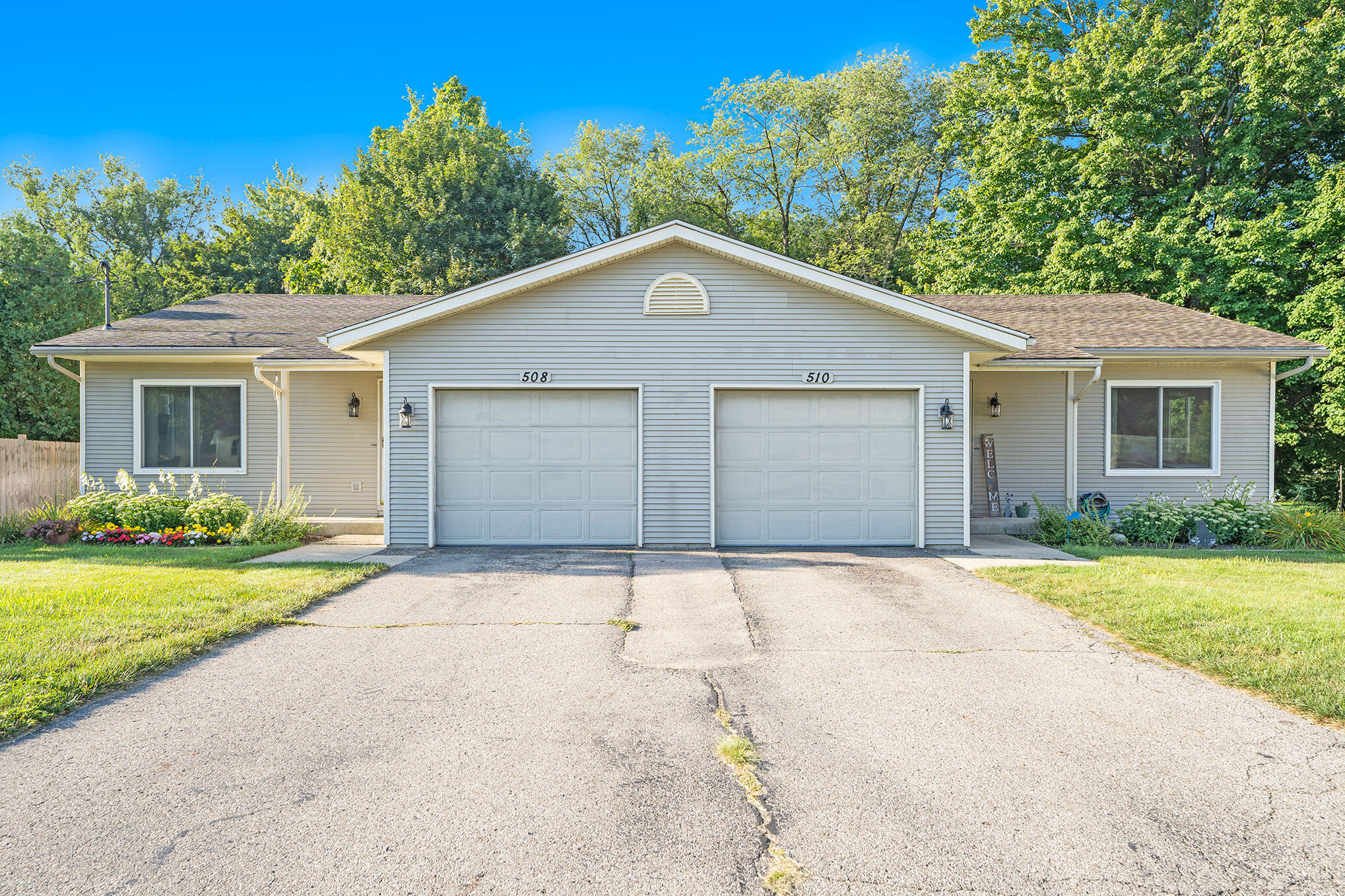508-510 Riley Street Holland, MI 49424 - Photo 1 of 25 DSC01294