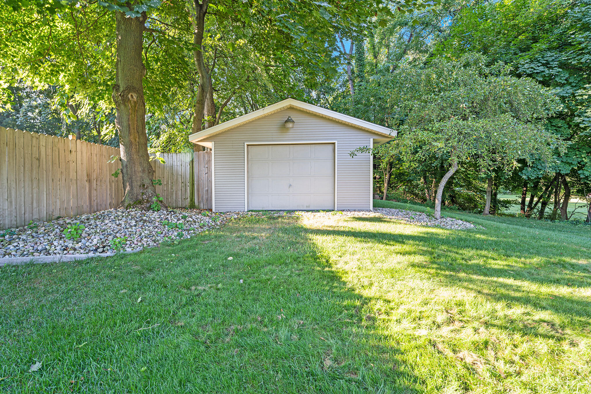508-510 Riley Street Holland, MI 49424 - Photo 3 of 25 DSC01289