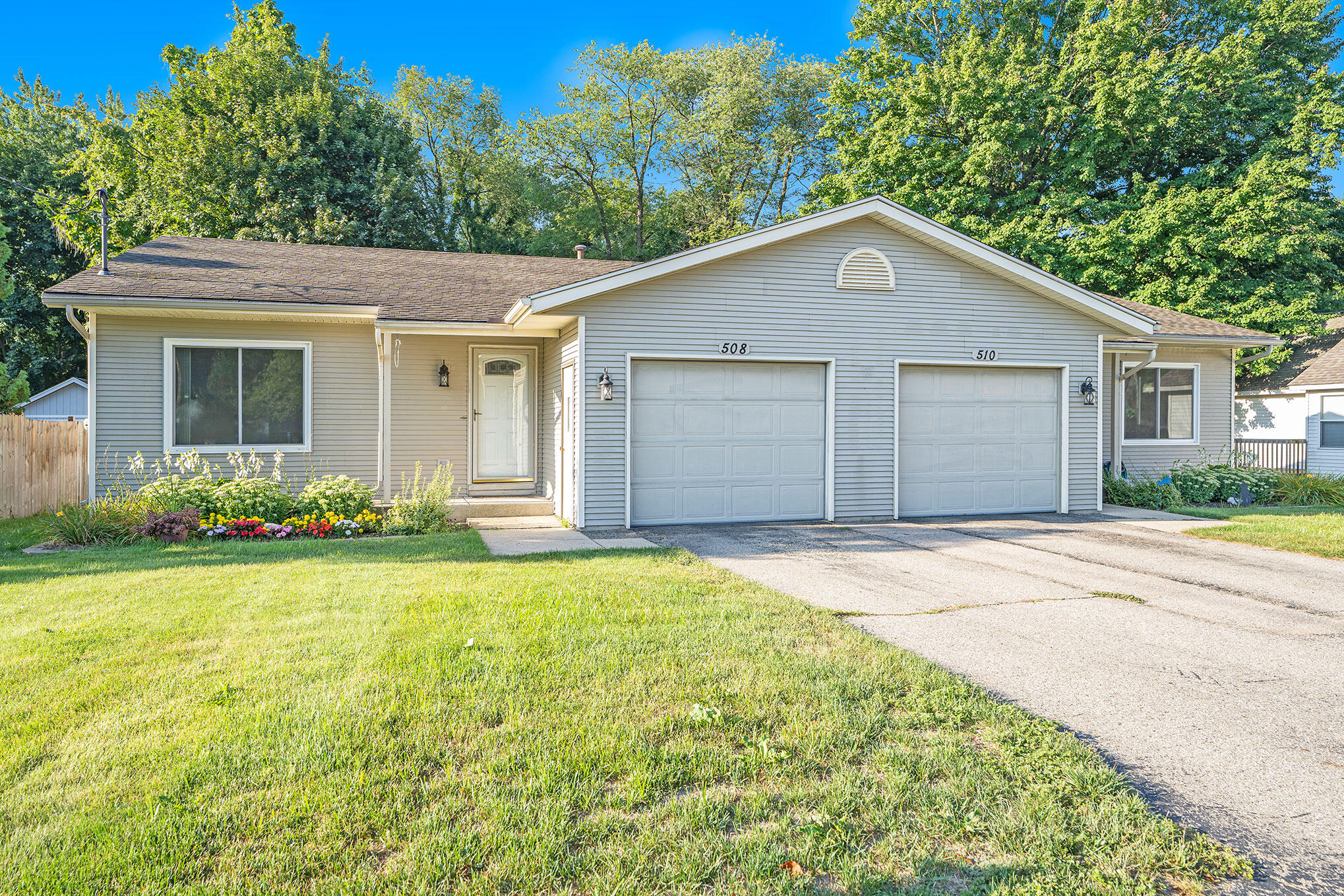 508-510 Riley Street Holland, MI 49424 - Photo 8 of 25 DSC01295