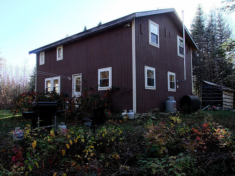 353 South Hemore Road Houlton, ME 04730 - Photo 4 of 35 lansingjones-ext2