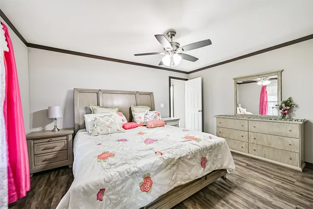 $699,900 | 2180 County Road 212, Angleton, TX 77515