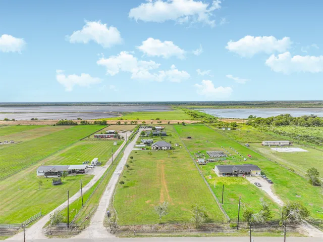 $699,900 | 2180 County Road 212, Angleton, TX 77515