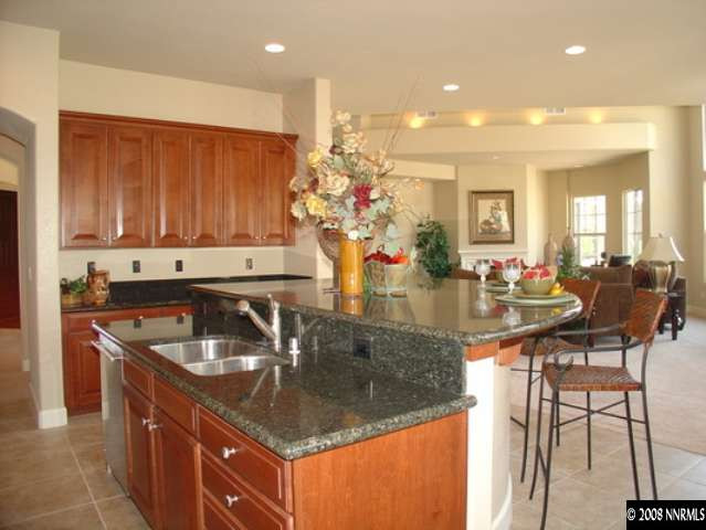 5965 Cartier, Unit 736 Reno, NV 89511 - Photo 5 of 9 Photo 5