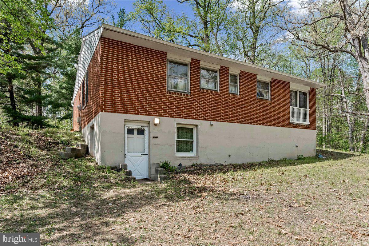 258 Walker Road Landenberg, PA 19350 - Photo 3 of 24