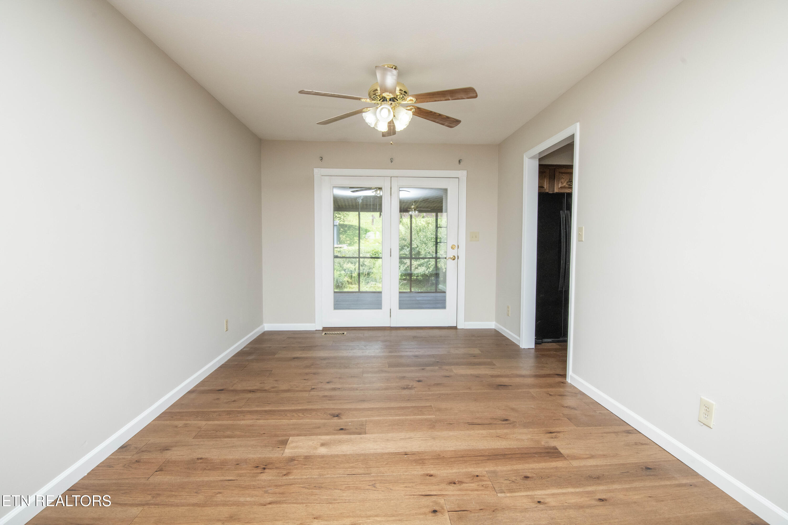 603 Riverbend Road Clinton, TN 37716 - Photo 13 of 60 dining 1