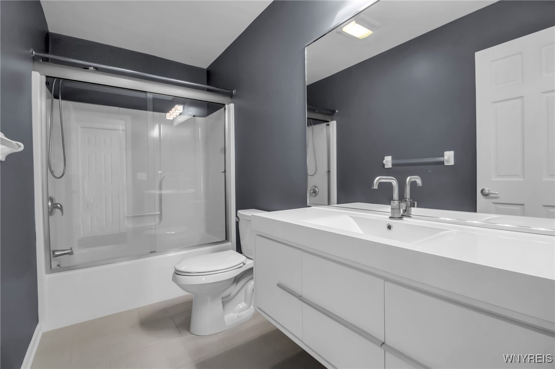 25 Windsor Ridge Drive Lancaster, NY 14086 - Photo 13 of 22