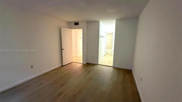 $1,975 | 2750 Northeast 183rd Street, Unit 106, Aventura, FL 33160