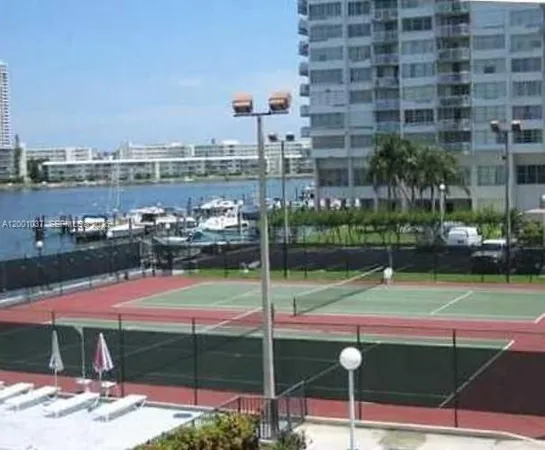 $1,975 | 2750 Northeast 183rd Street, Unit 106, Aventura, FL 33160
