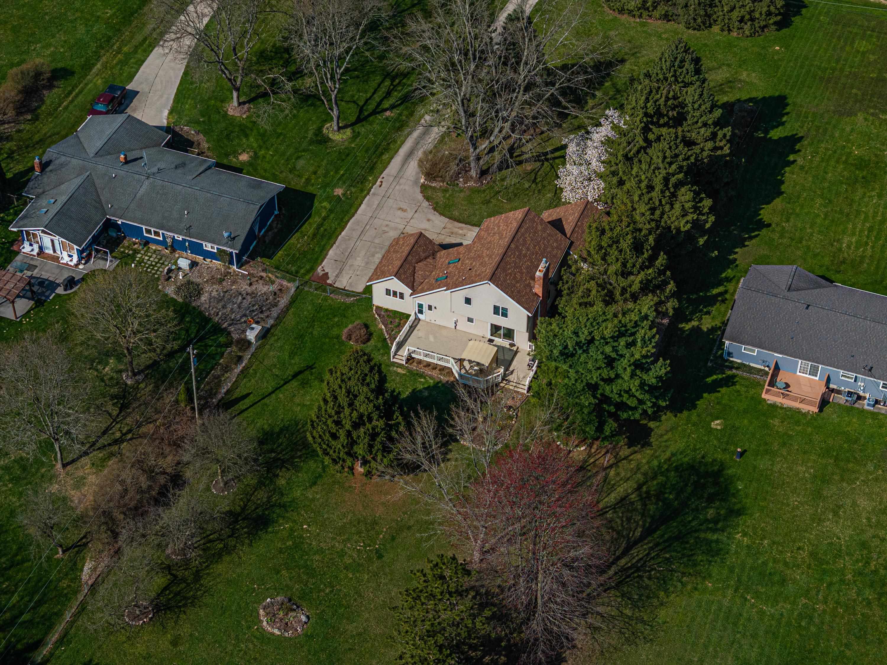 5590 Edgar Road Clarkston, MI 48346 - Photo 48 of 51 50172448-efcd3af7-9e7d-444d-86f7-17029d34be68.JPG