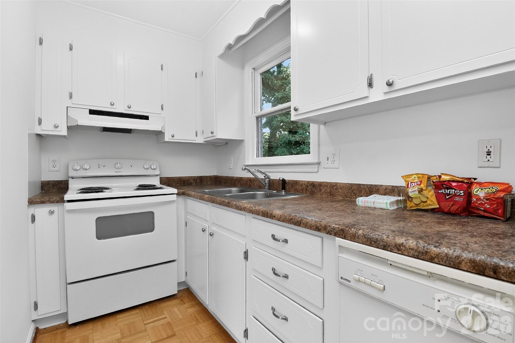 18032 Barnhardt Road Davidson, NC 28036 - Photo 2 of 38