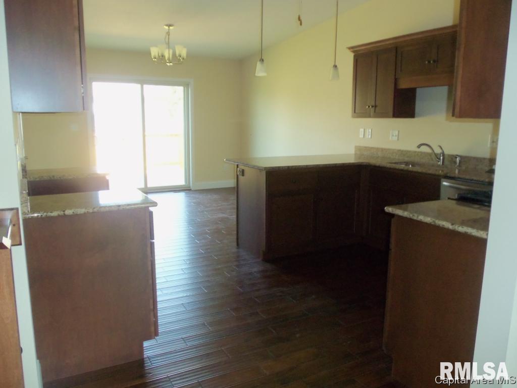 4819 Chestnut Drive Springfield, IL 62711 - Photo 4 of 10 Gallery Image 4