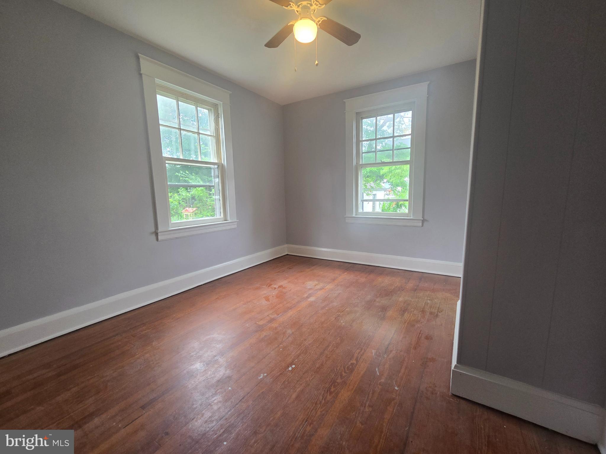 220 Meadow Road Pasadena, MD 21122 - Photo 11 of 28 11x10 main level bed#2
