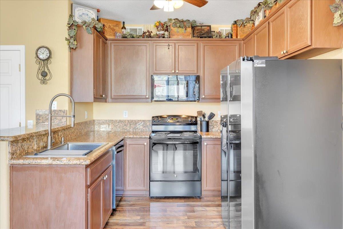 219 Bridle Point Circle Copperopolis, CA 95228 - Photo 12 of 75 Upgraded kitchen with large s.s. sink, new fixtures, new dishwasher.