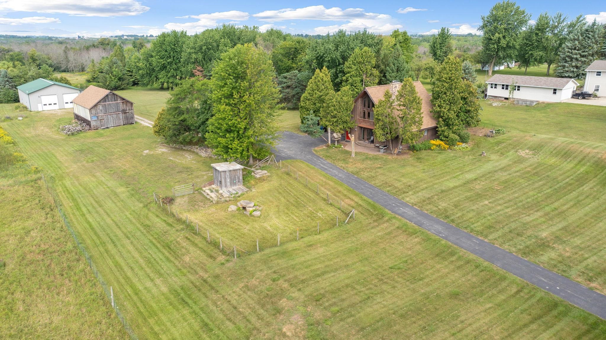 N2579 Hampel Road Appleton, WI 54913 - Photo 4 of 89 Gallery Image 4