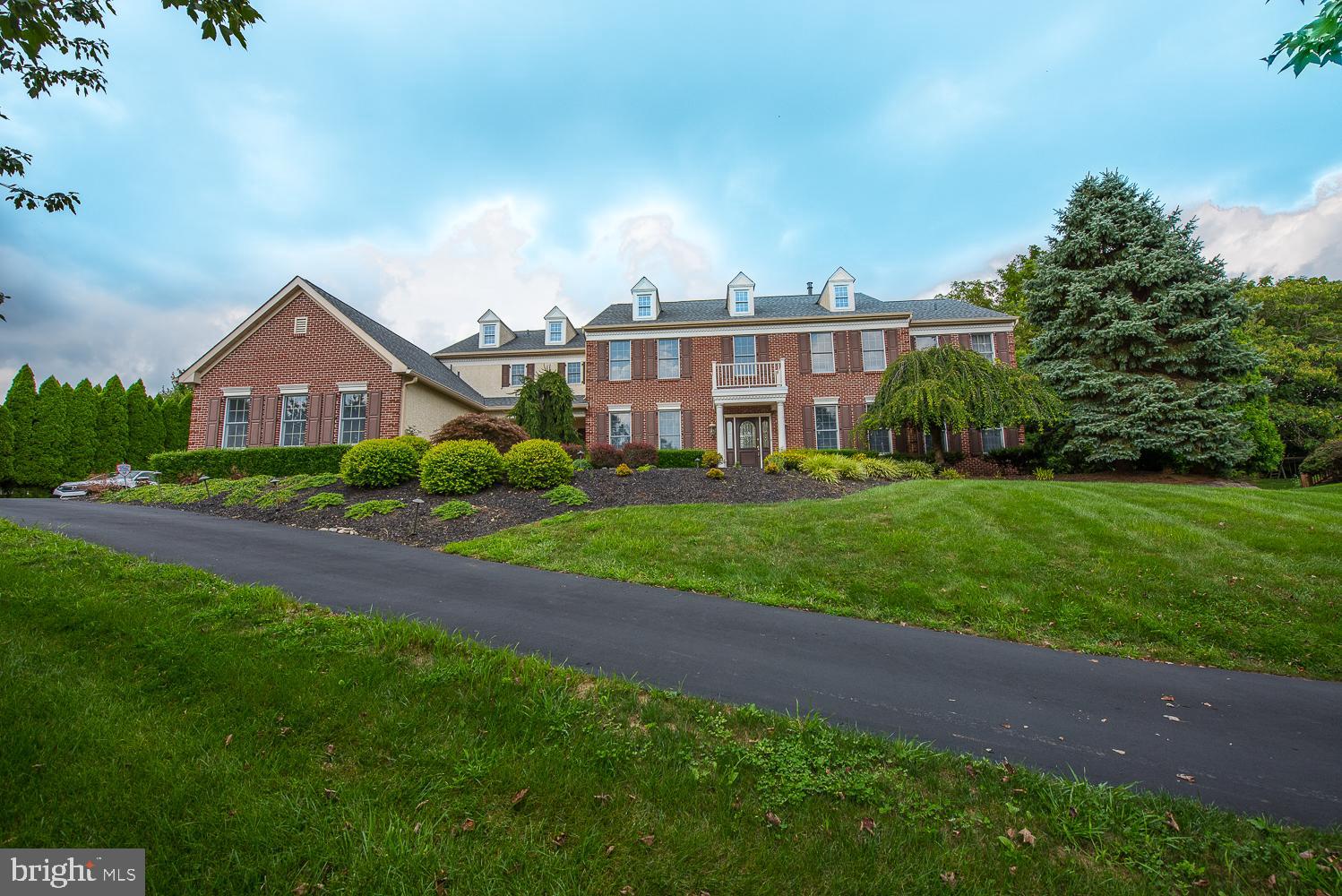 1111 Pebble Spring Drive Berwyn, PA 19312 - Photo 2 of 64
