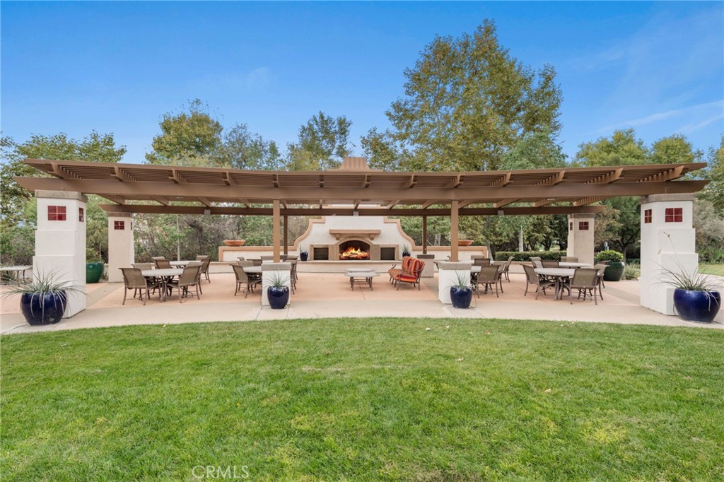 1669 Via Simpatico Hemet, CA 92545 - Photo 54 of 58 Community social area