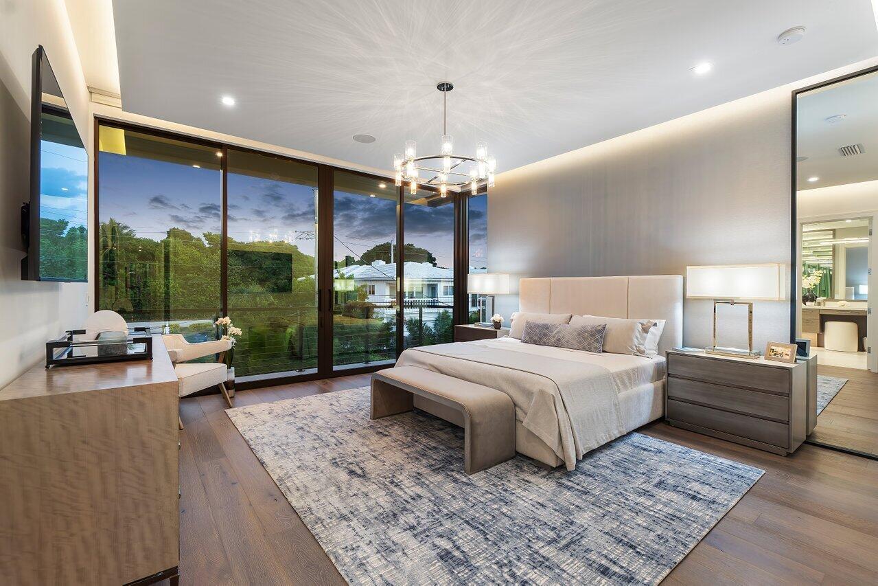 140 Northeast Wavecrest Way Boca Raton, FL 33432 - Photo 2 of 19 Twilight
