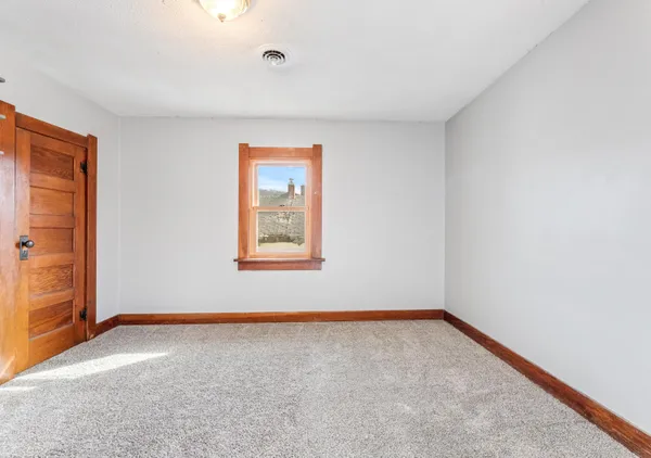 $185,000 | 413 South Sherman Street, Houston, MN 55943