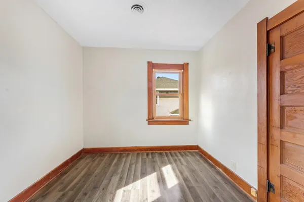 $185,000 | 413 South Sherman Street, Houston, MN 55943