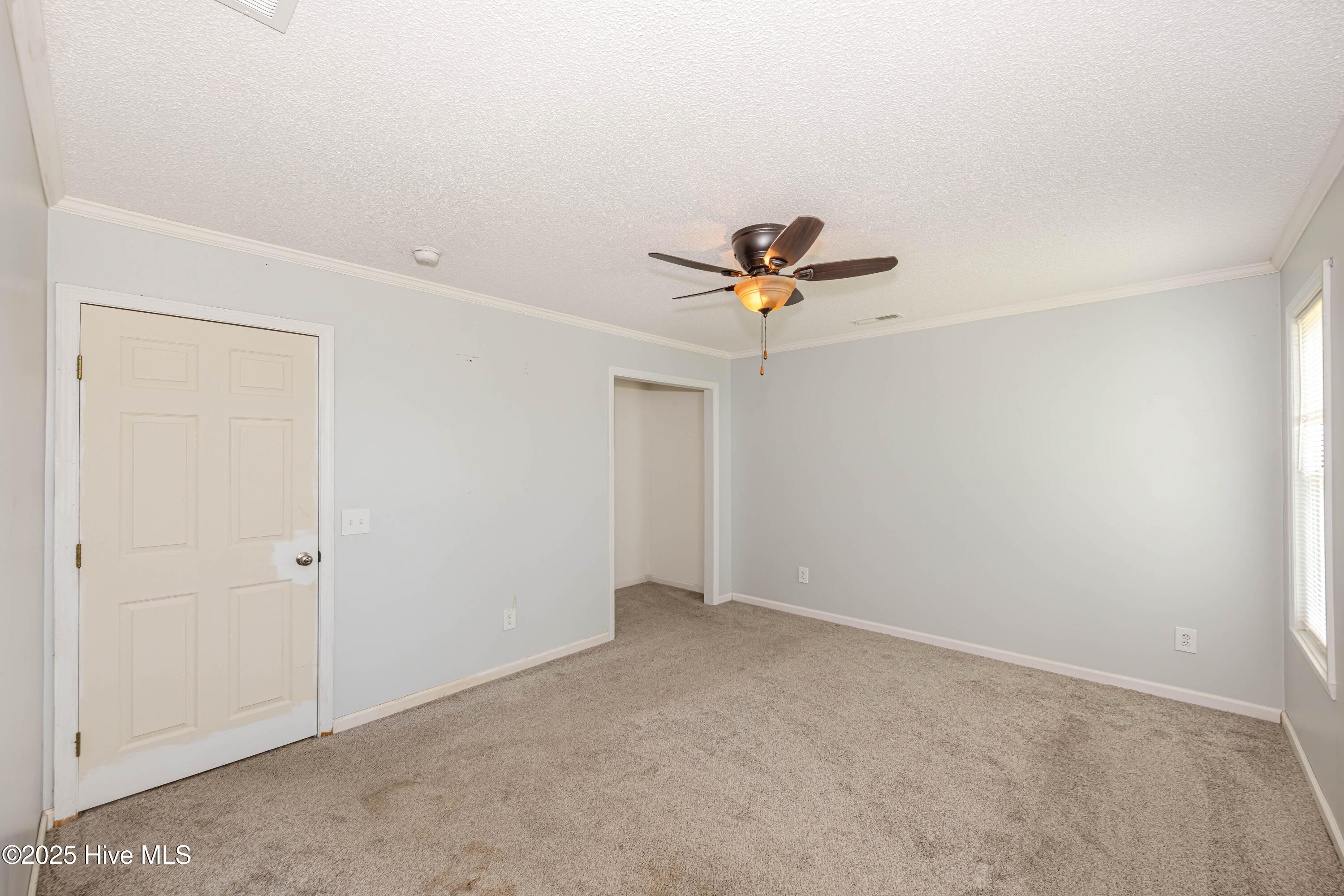 127 Rodney Lanier Road Chinquapin, NC 28521 - Photo 28 of 60 Primary bedroom