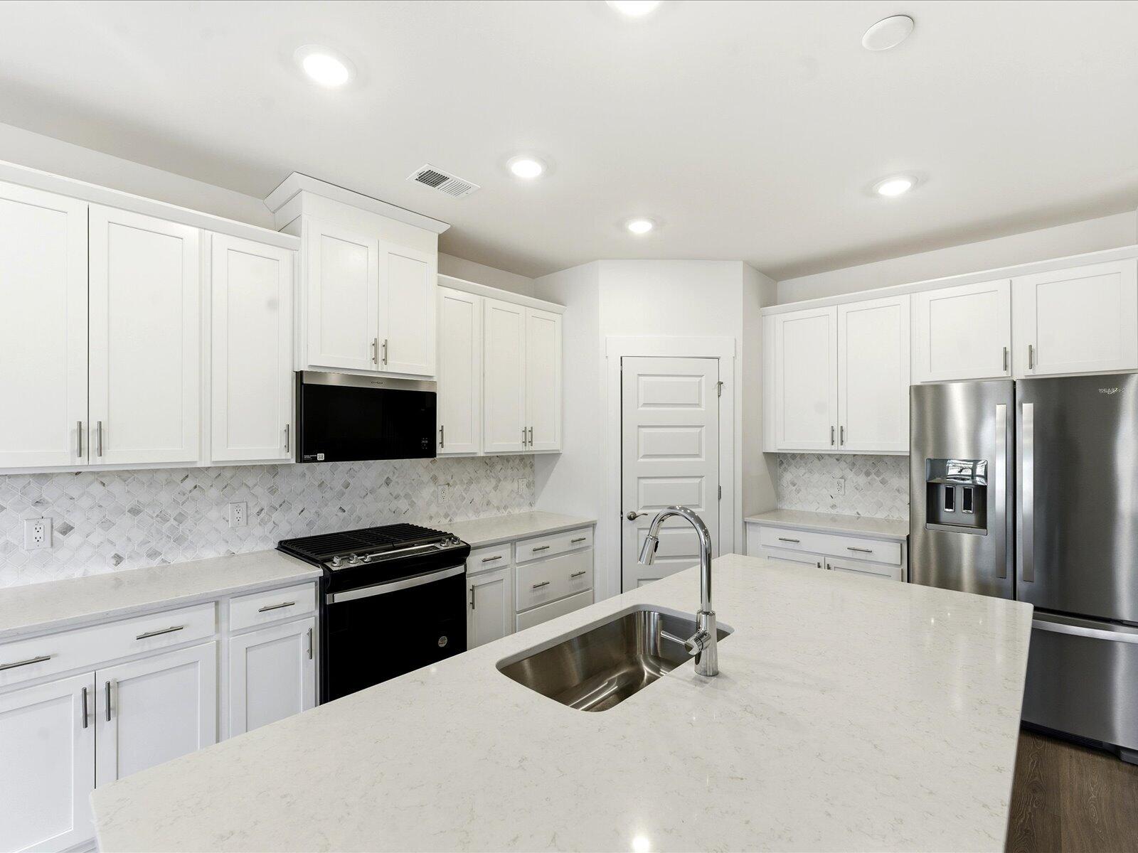 412 Radiant Blue Way Summerville, SC 29486 - Photo 11 of 52 17-16