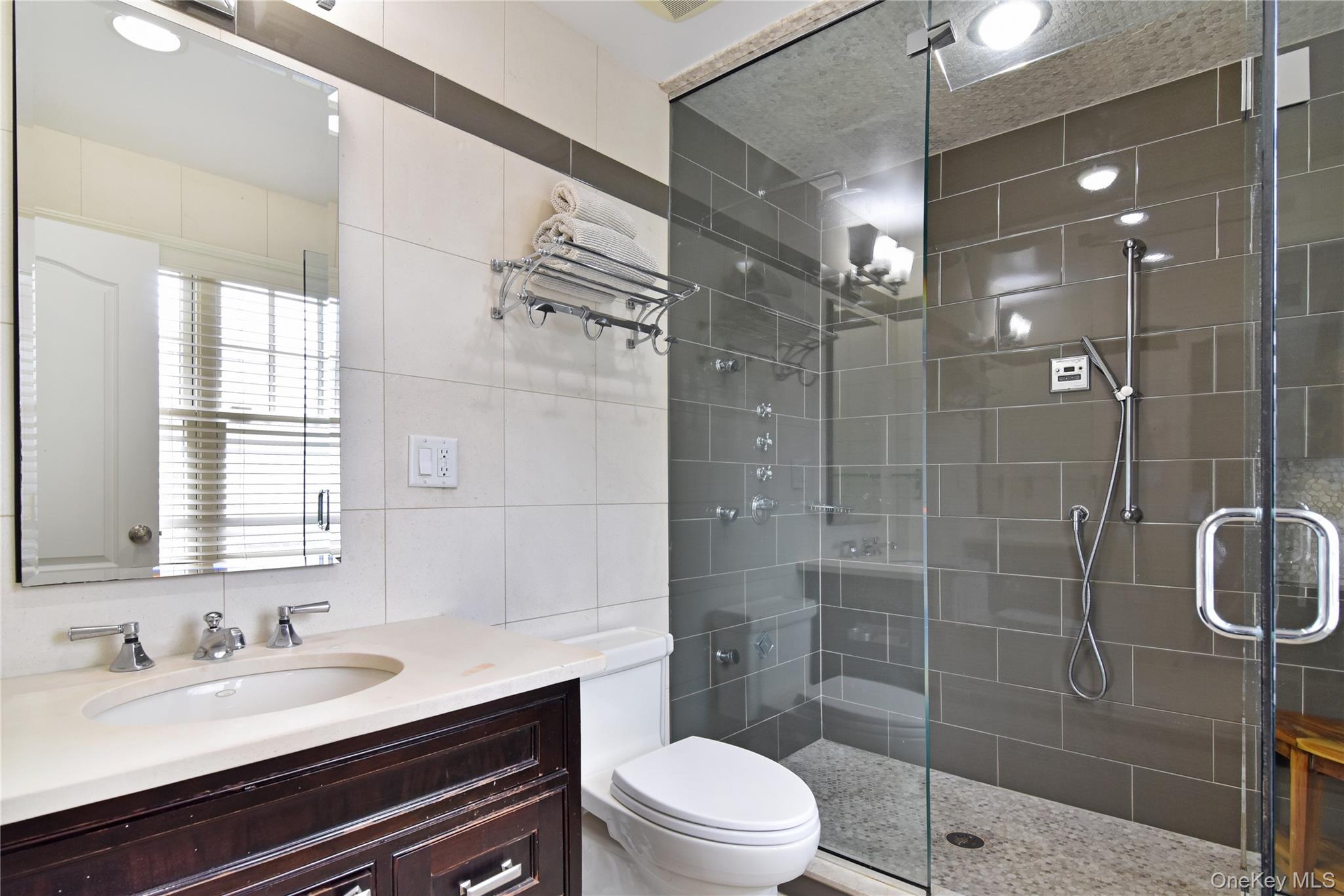 9 White Plains Road Bronxville, NY 10708 - Photo 11 of 29