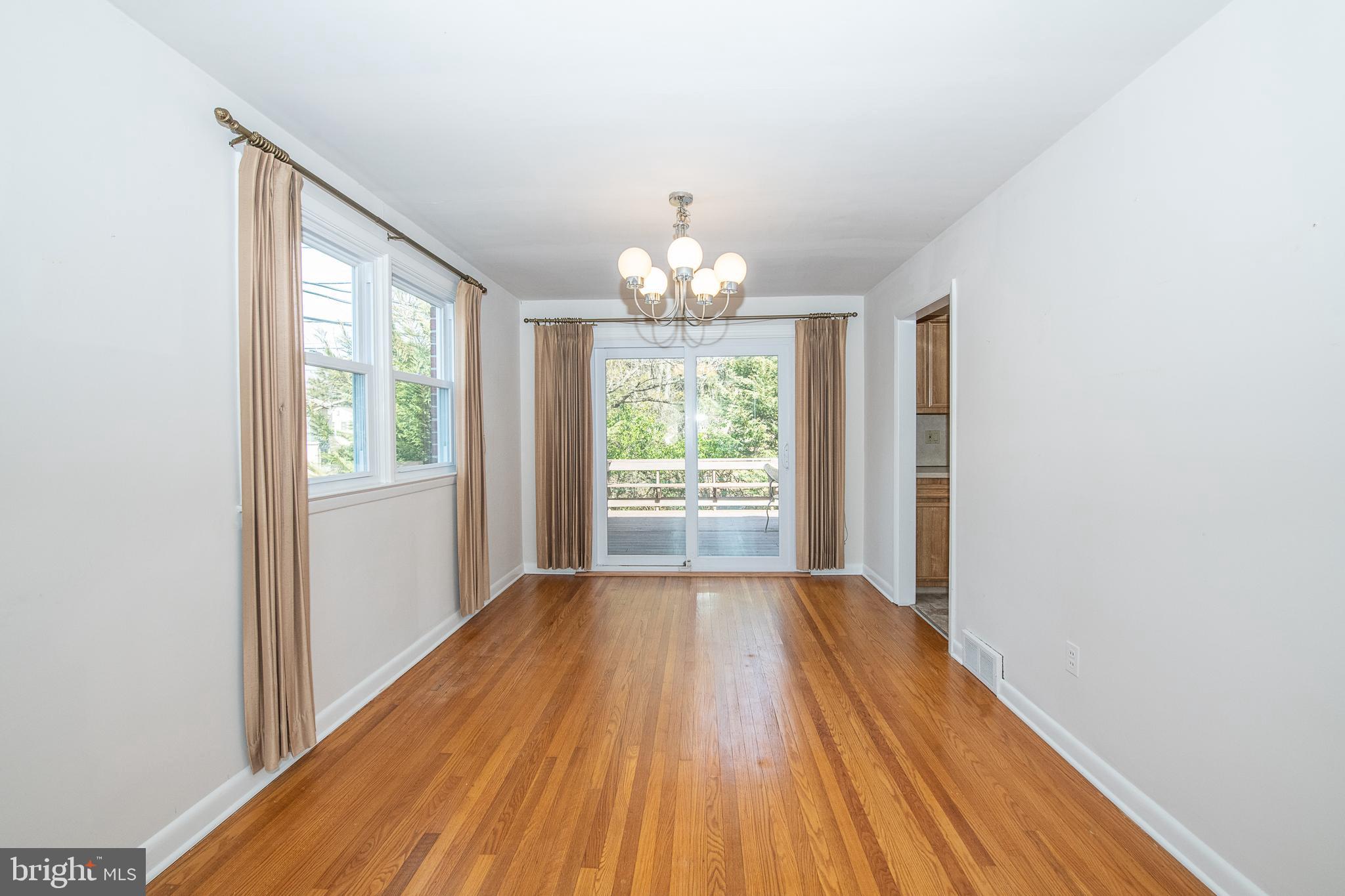 644 Evans Road Springfield, PA 19064 - Photo 11 of 50 Dining Room