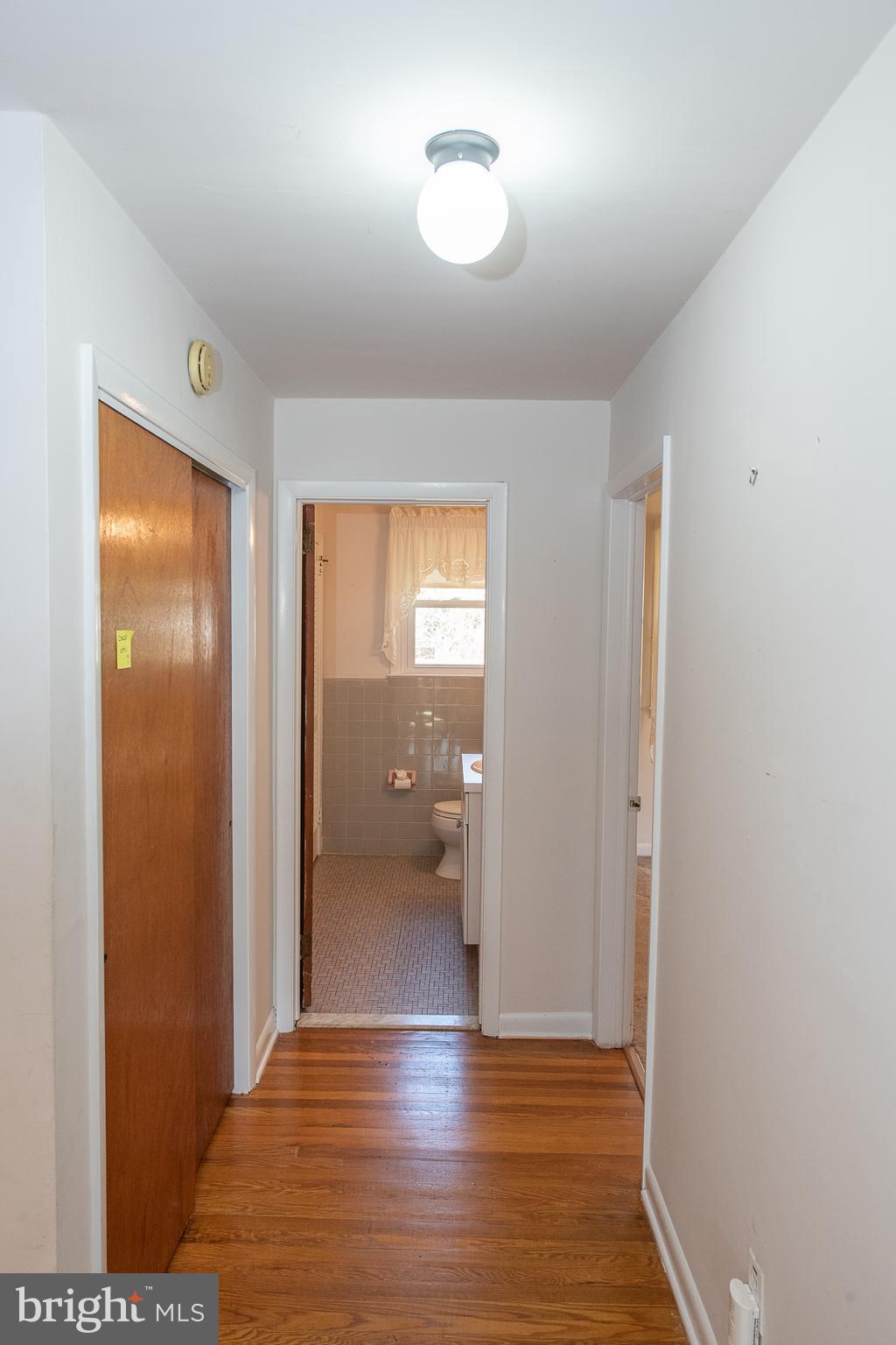 644 Evans Road Springfield, PA 19064 - Photo 19 of 50 Upper Hallway