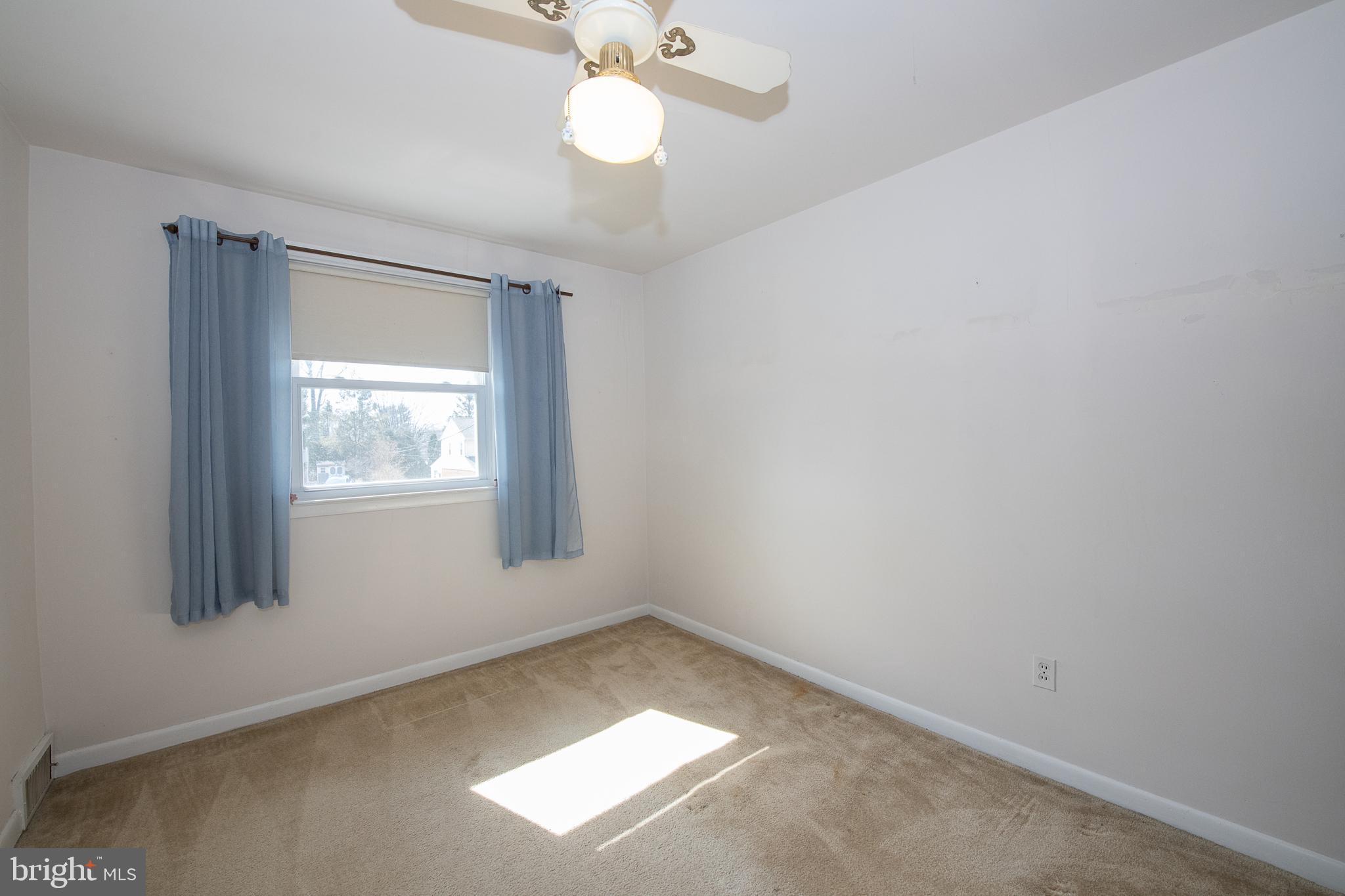 644 Evans Road Springfield, PA 19064 - Photo 24 of 50 Second Bedroom
