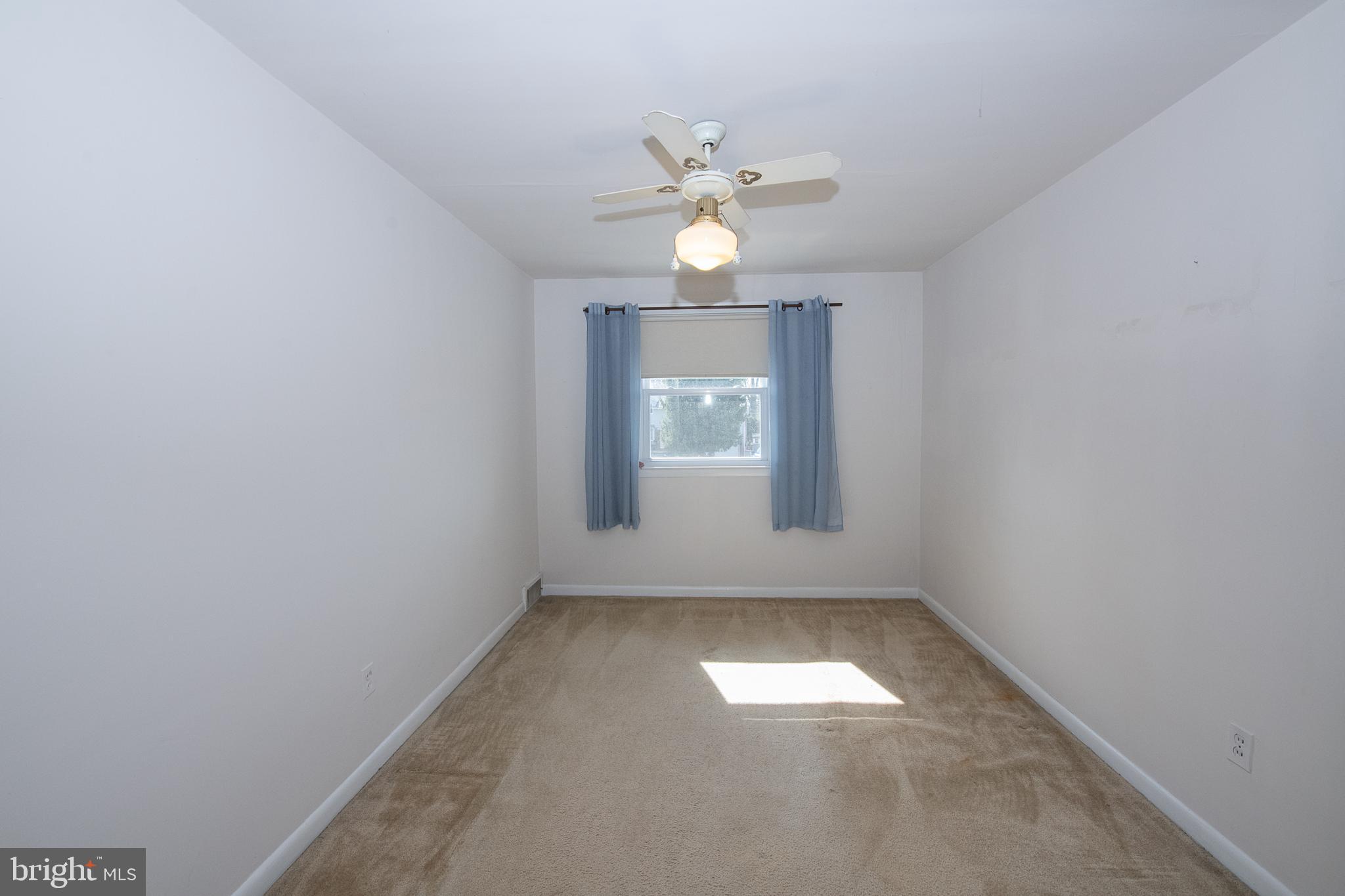 644 Evans Road Springfield, PA 19064 - Photo 25 of 50 Second Bedroom