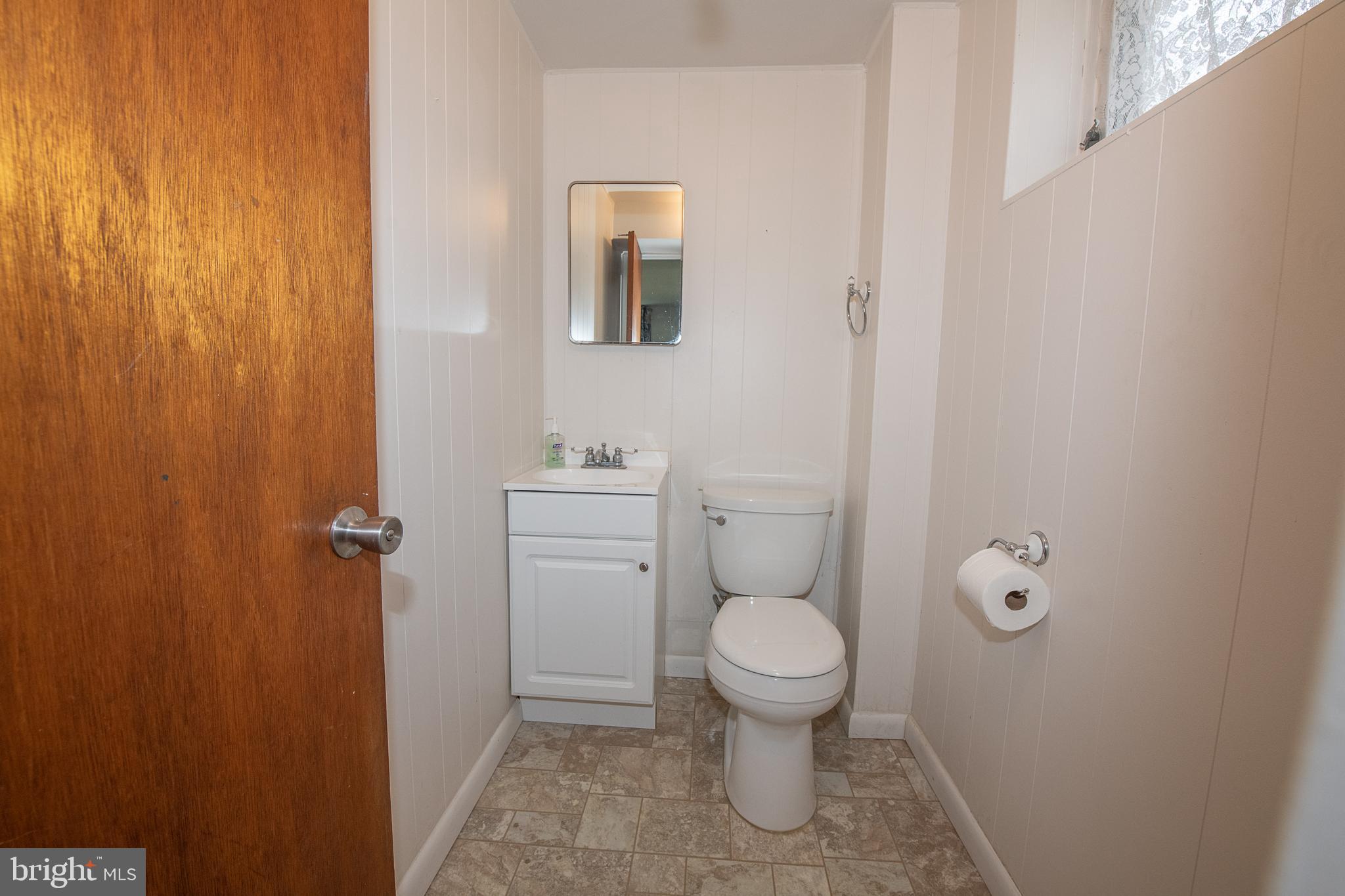 644 Evans Road Springfield, PA 19064 - Photo 35 of 50 Powder Room
