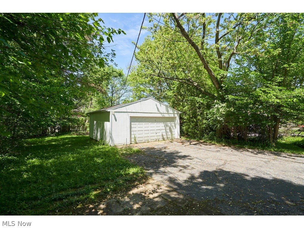 3975 Delmore Road Cleveland Heights, OH 44121 - Photo 27 of 27 View of garage