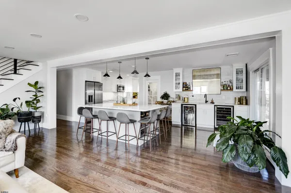 $1,699,000 | 421 North Delavan Avenue, Margate City, NJ 08402