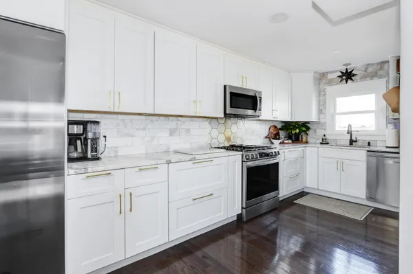$1,699,000 | 421 North Delavan Avenue, Margate City, NJ 08402