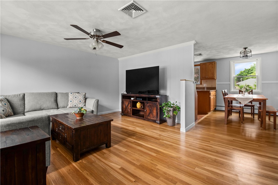 114 Johnson Boulevard Coventry, RI 02816 - Photo 7 of 27