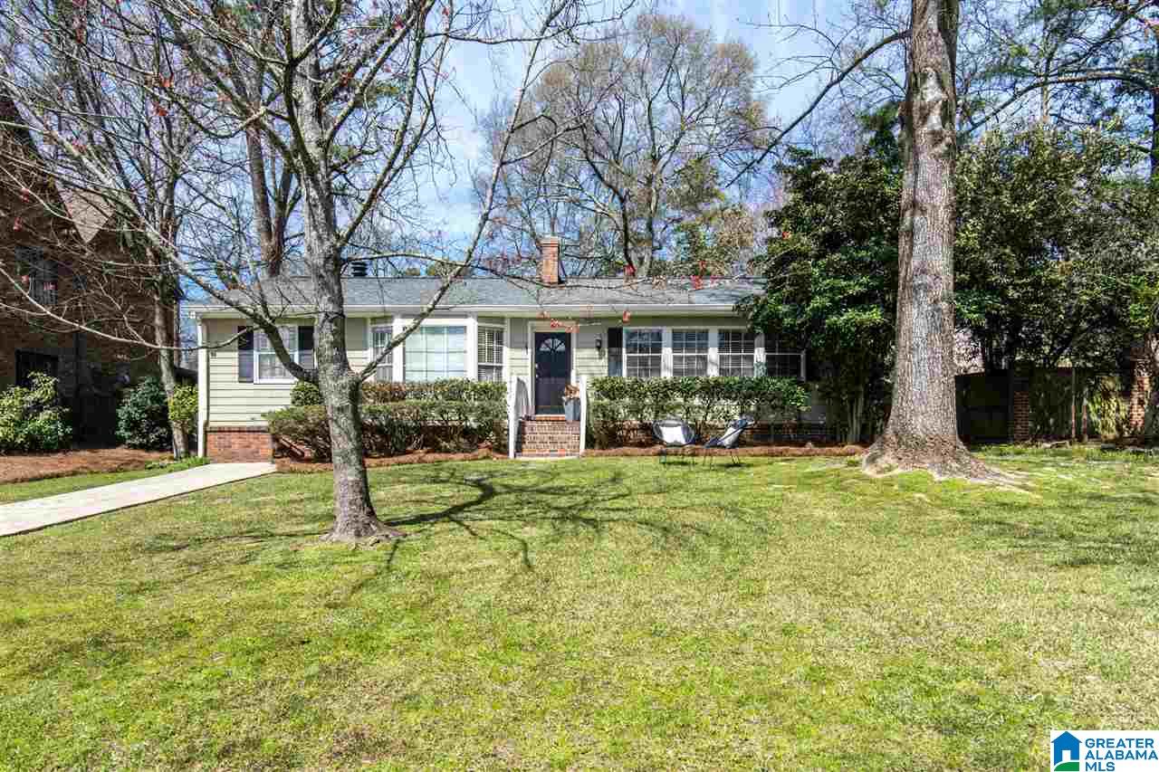 2036 Hickory Road Vestavia Hills, AL 35216 - Photo 2 of 28