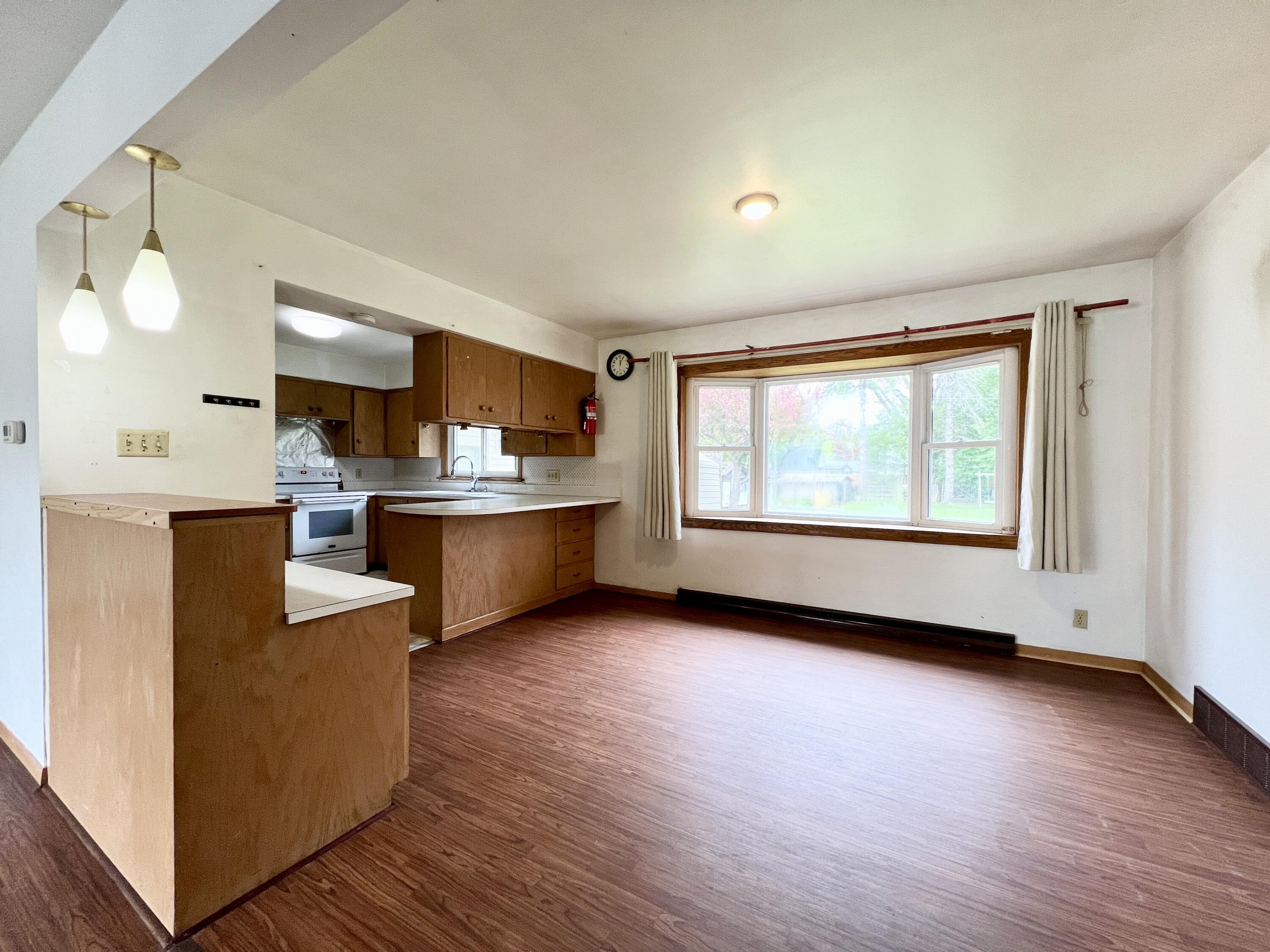3205 North 10th Street Sheboygan, WI 53083 - Photo 9 of 51 81C63437-A5EF-4DFB-A85C-352F32349C0A_1_2