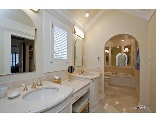 1105 Burr Ridge Club Burr Ridge, IL 60527 - Photo 5 of 21 Gallery Image 5