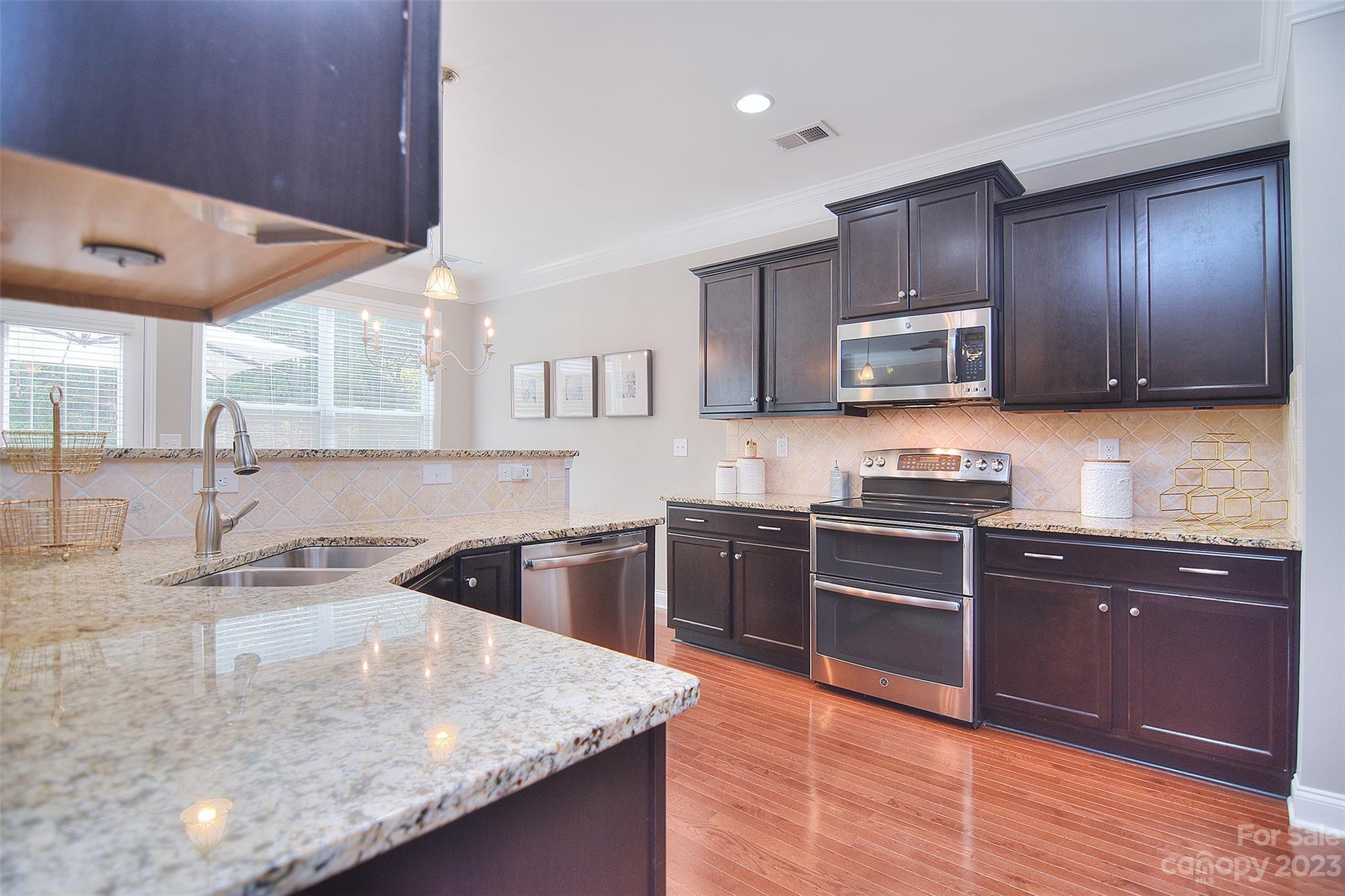 473 Sheltered Cove Court Fort Mill, SC 29708 - Photo 14 of 39 Gallery Image 14