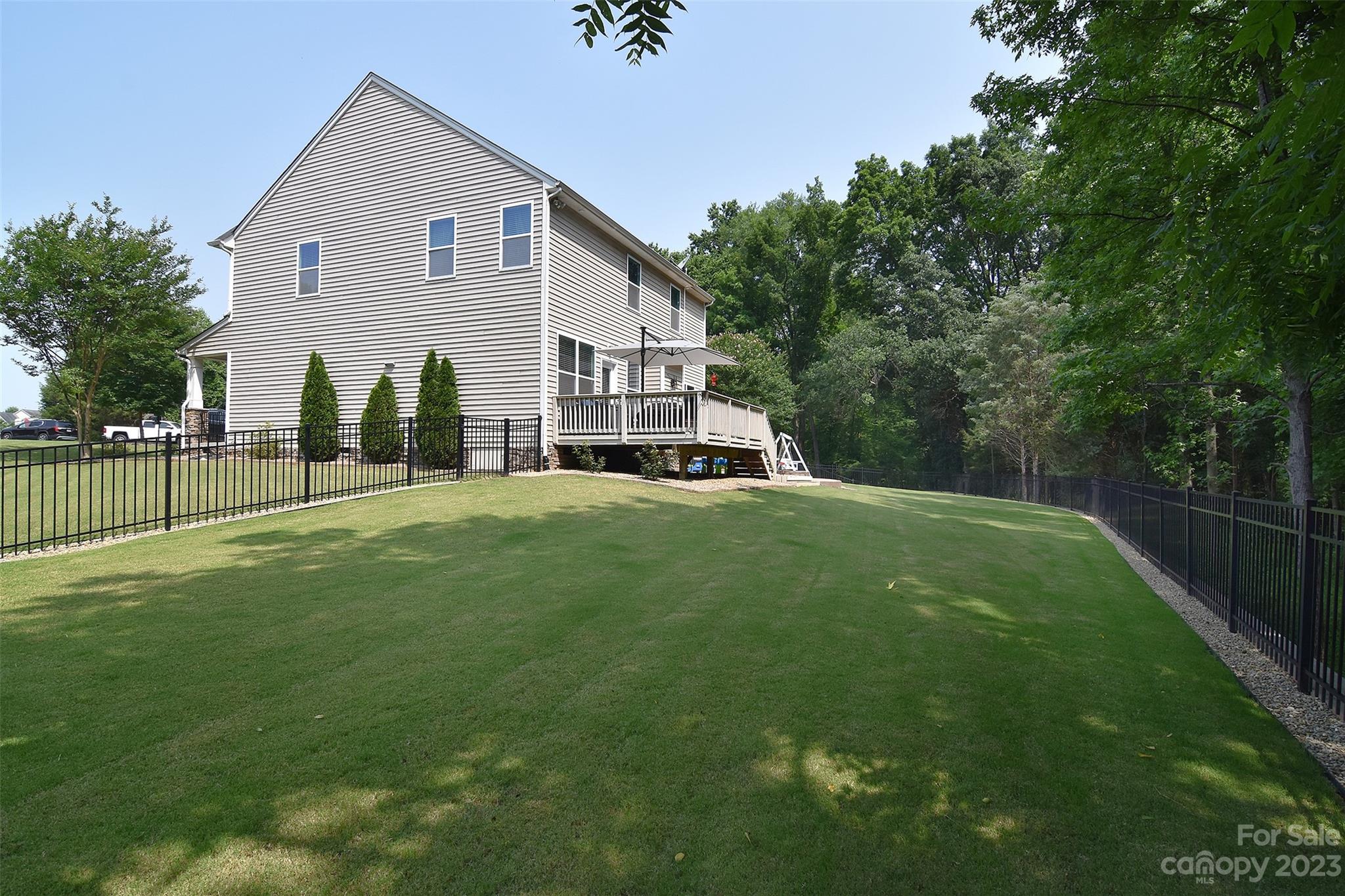 473 Sheltered Cove Court Fort Mill, SC 29708 - Photo 38 of 39 Gallery Image 38