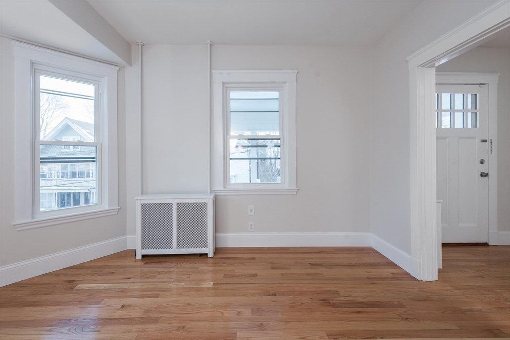 21 Upcrest Road Boston, MA 02135 - Photo 12 of 32