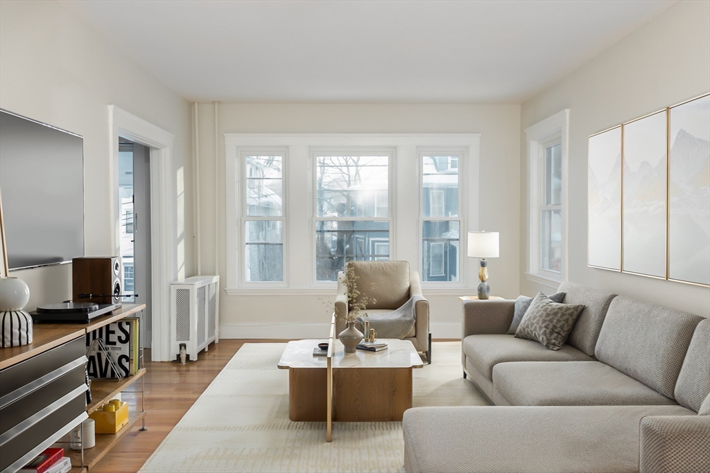 21 Upcrest Road Boston, MA 02135 - Photo 17 of 32