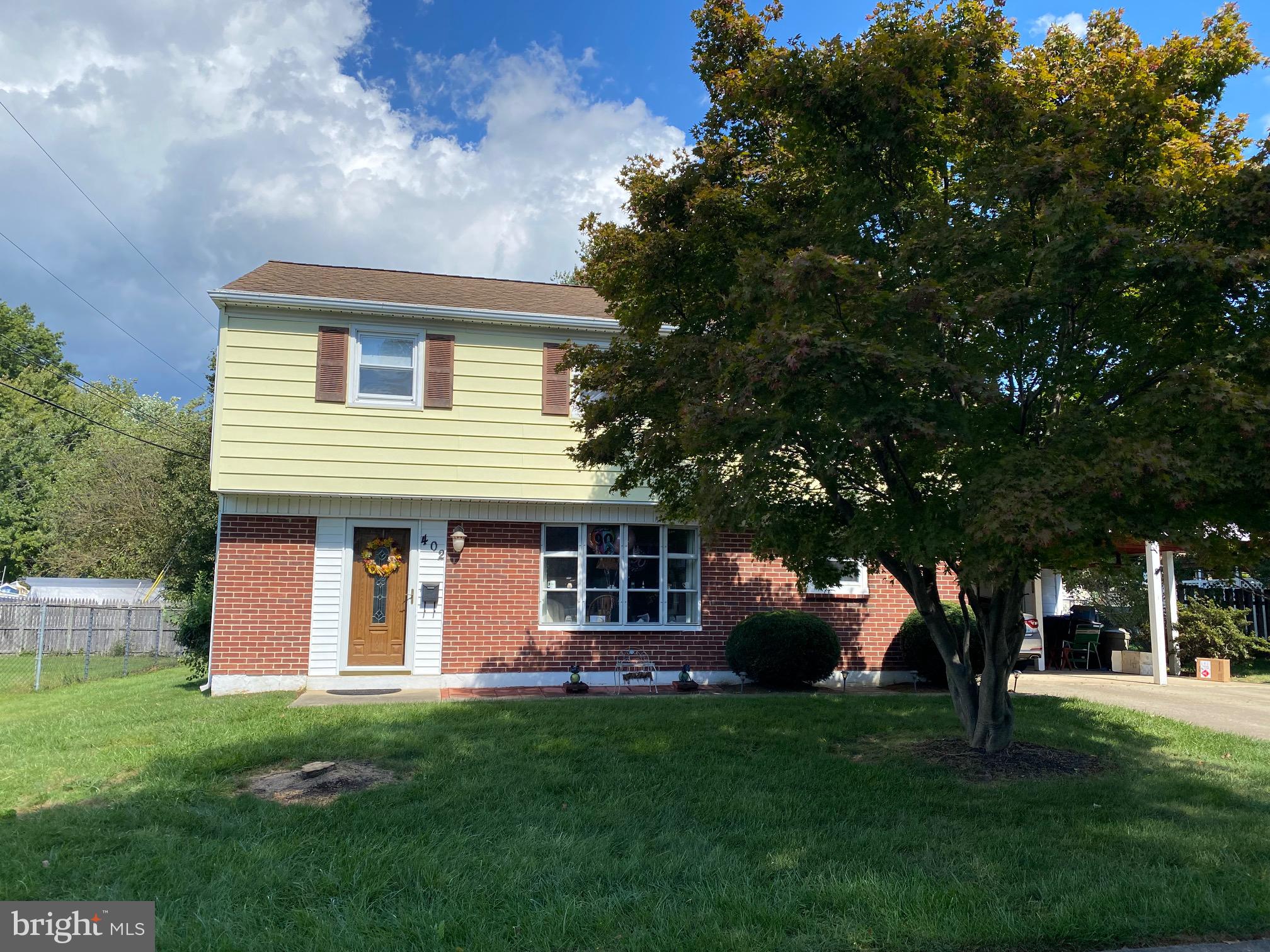 402 Blackstone Road Newark, DE 19713 - Photo 3 of 29 a view of a house with backyard